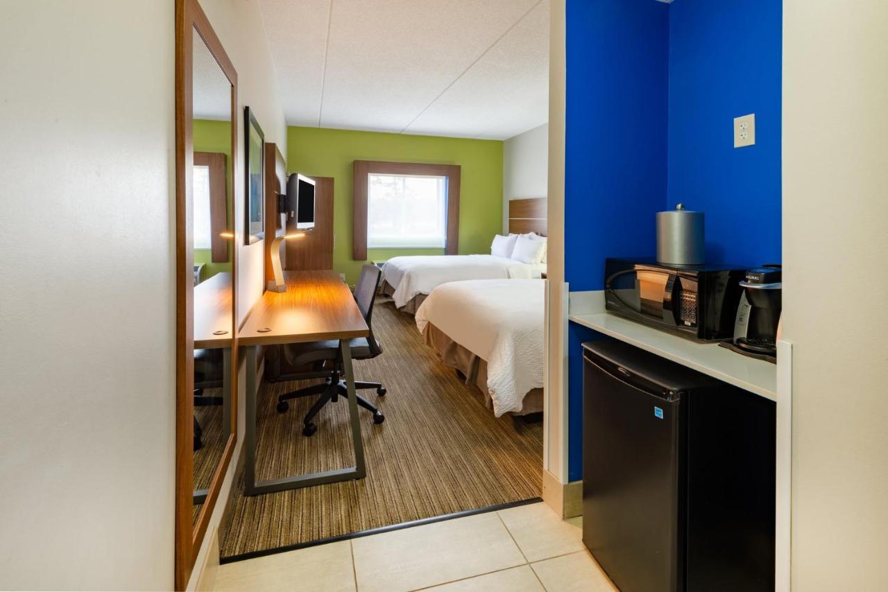 Holiday Inn Express Vermilion By Ihg Exterior foto