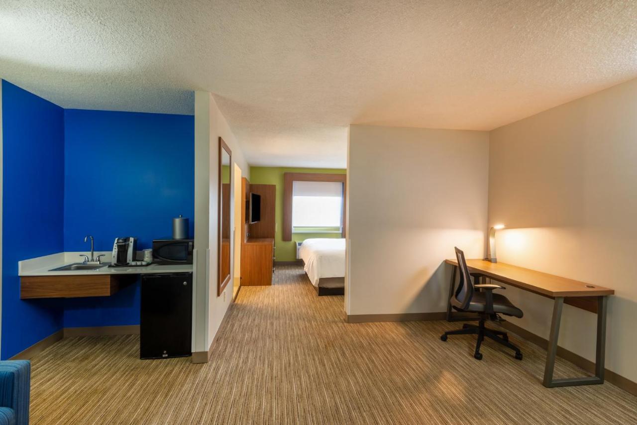 Holiday Inn Express Vermilion By Ihg Exterior foto