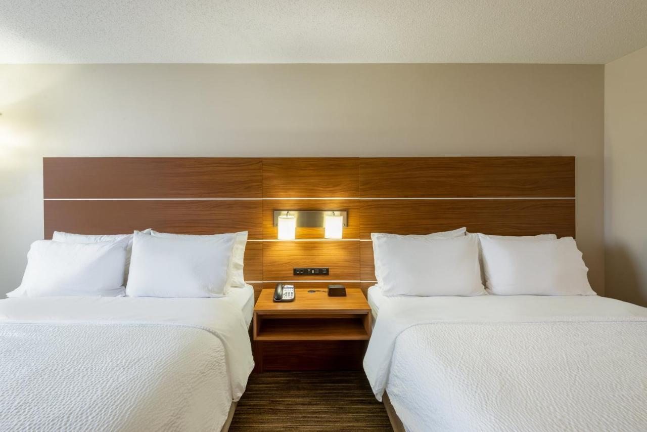 Holiday Inn Express Vermilion By Ihg Exterior foto